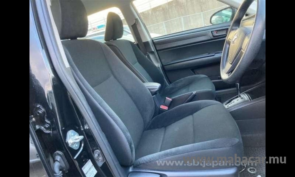 2018 Toyota Corolla Axio photo 3