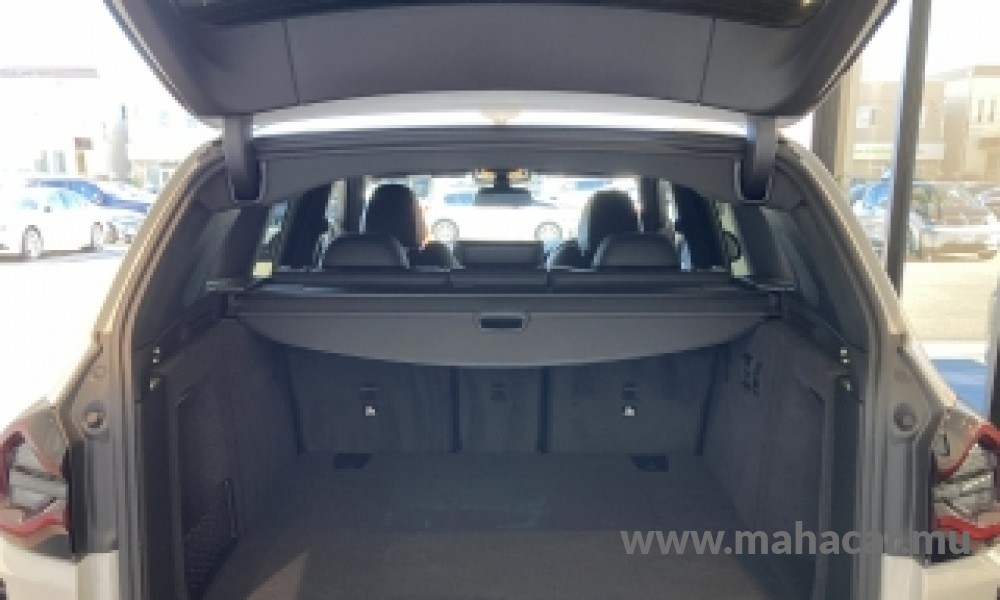 2022 BMW iX3 photo 8