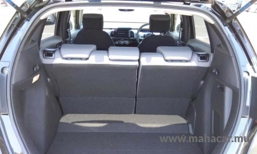 2020 Honda FIT HYBRID photo 9