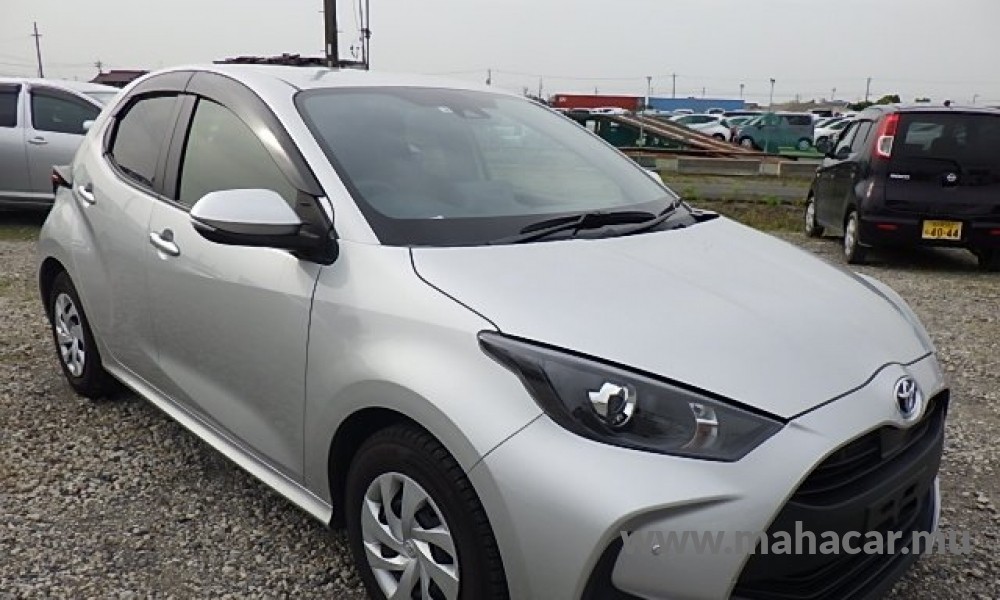 2022 Toyota Yaris Hybrid photo 4