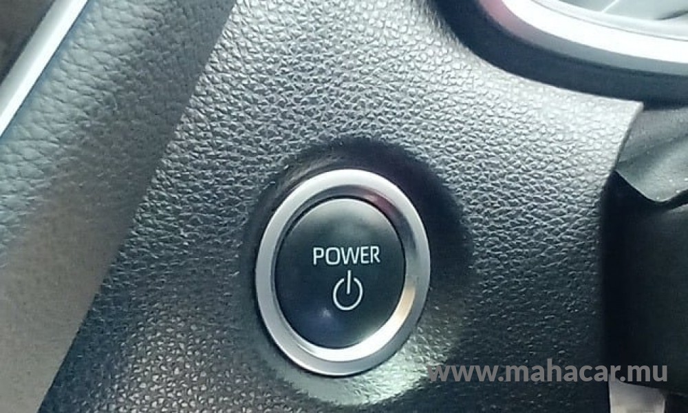 2023 Toyota Corolla Touring Hybrid photo 9
