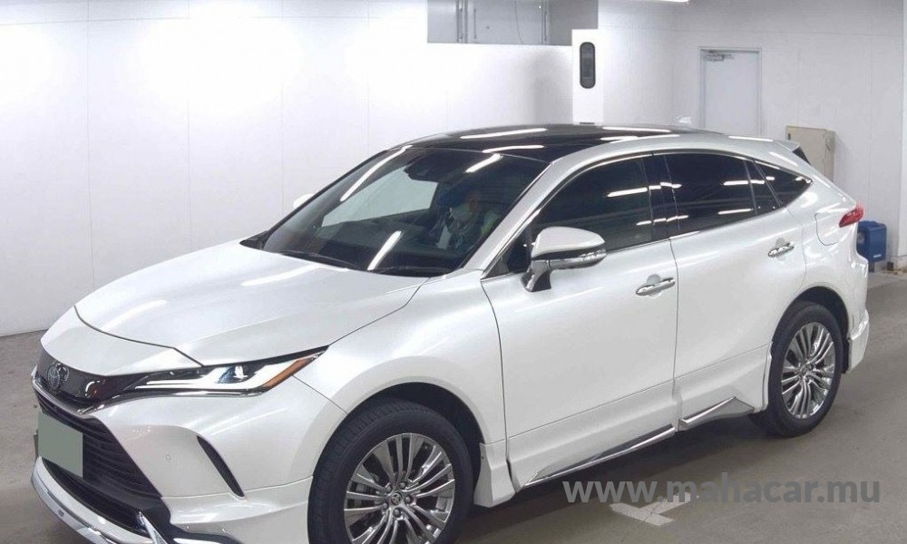 2021 Toyota Harrier, White
