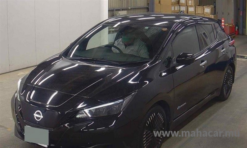 2023 Nissan Leaf, Black