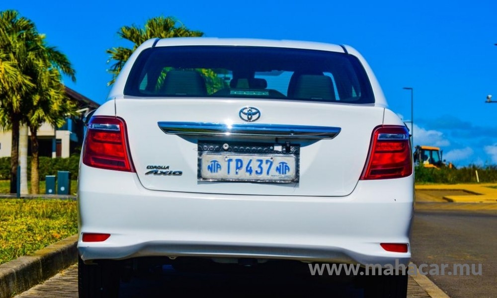 2018 Toyota Corolla Axio photo 11