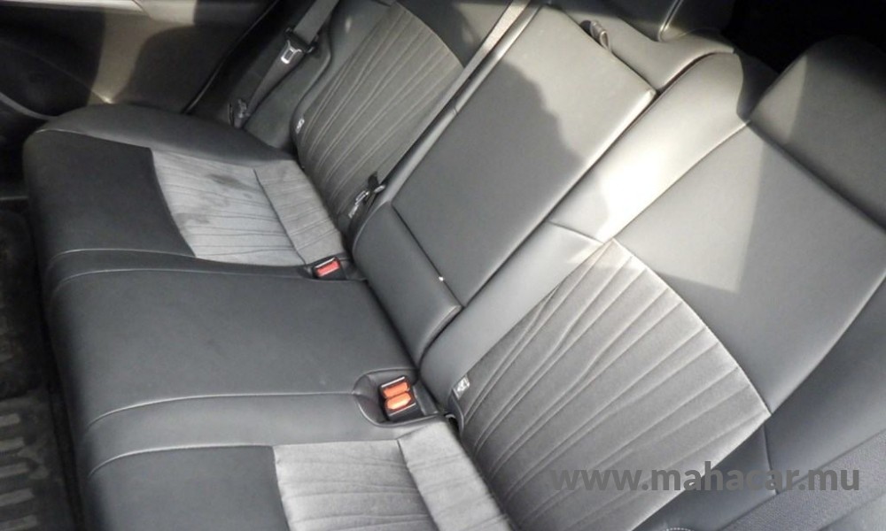 2023 Toyota Harrier photo 5