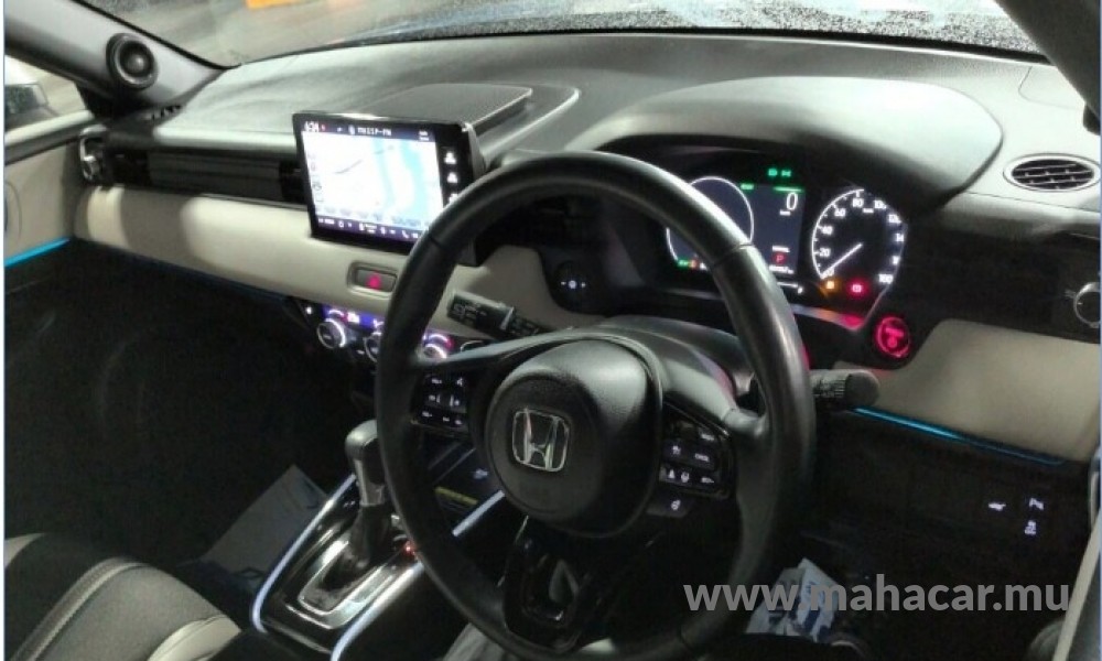 2025 Honda VEZEL HV e:PLAY photo 5
