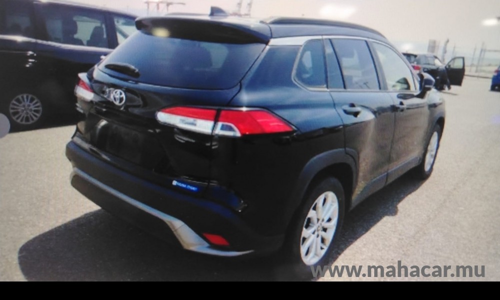 2023 Toyota COROLLA CROSS photo 3