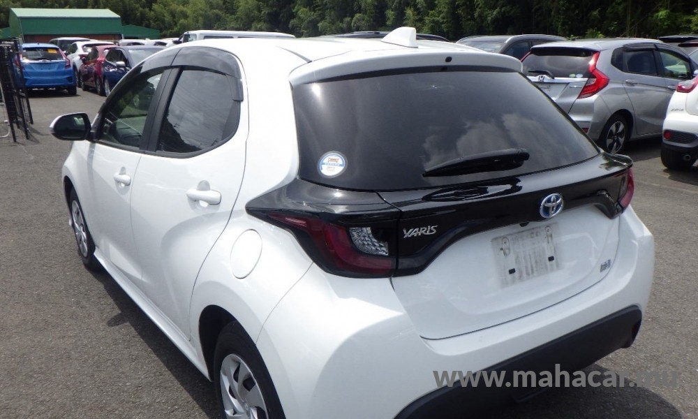 2022 Toyota Yaris Hybrid photo 7