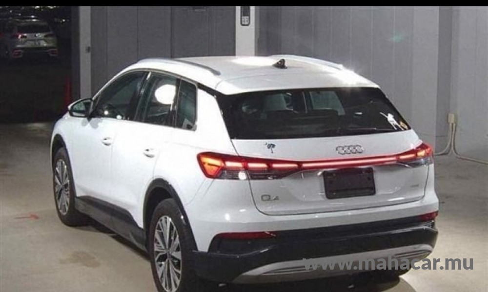 2023 AUDI Q4 photo 4