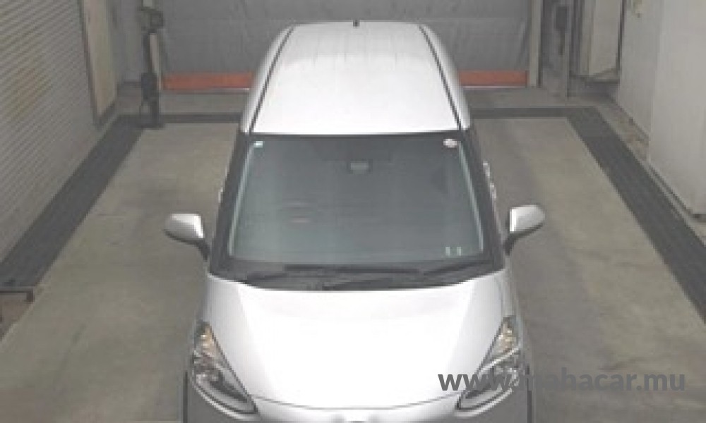 2022 Toyota Sienta photo 6