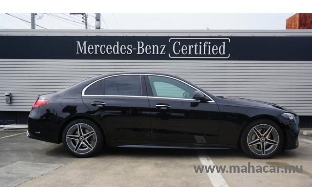 2022 Mercedes Benz C Class, C200 4 M Sports AMG line photo 7