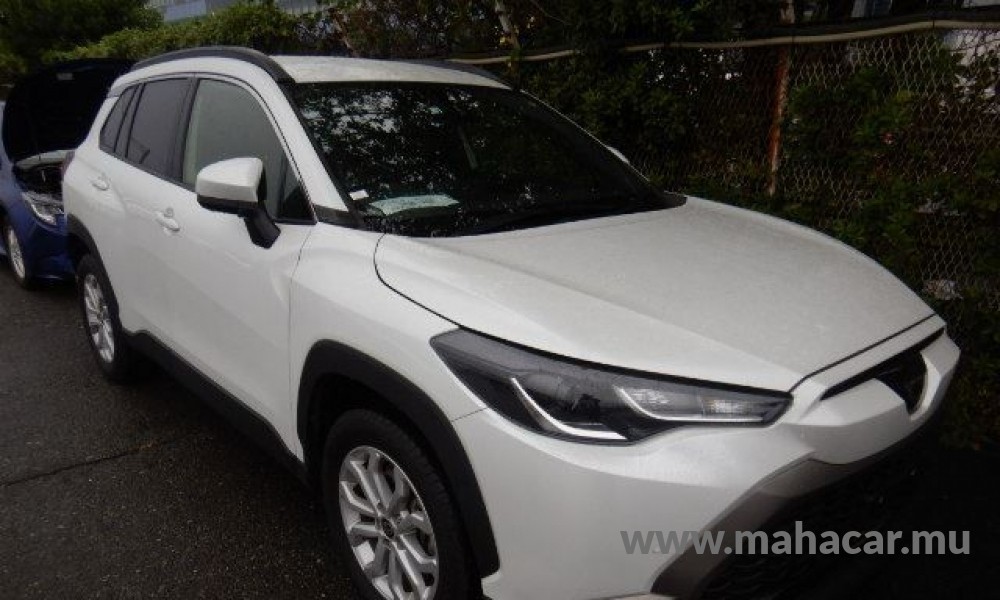 2022 Toyota COROLLA CROSS photo 2