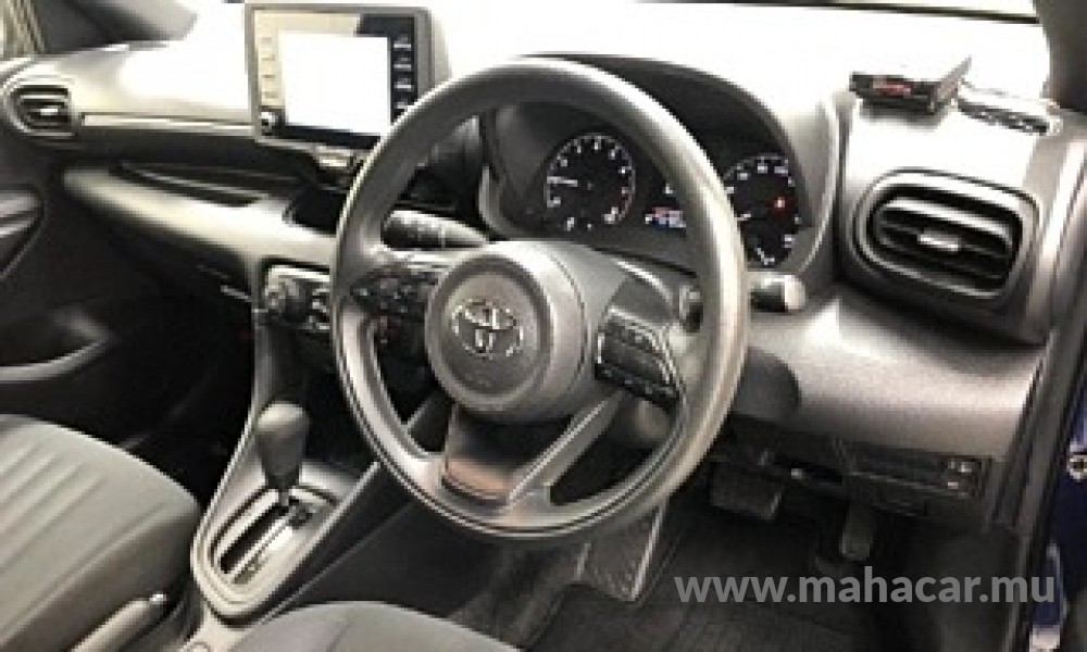 2021 Toyota Yaris photo 4
