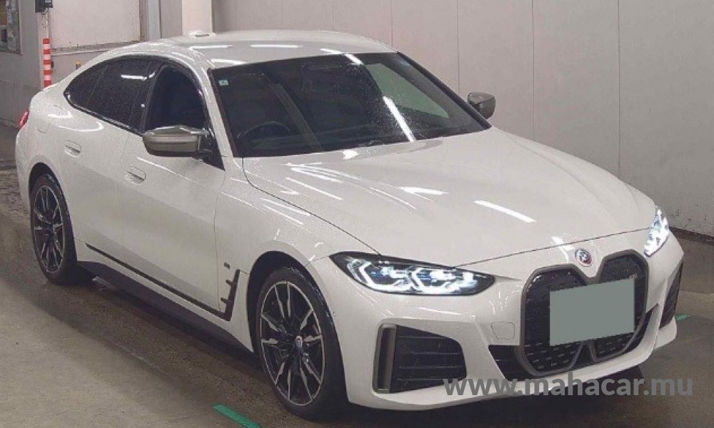2024 BMW i4 photo 2