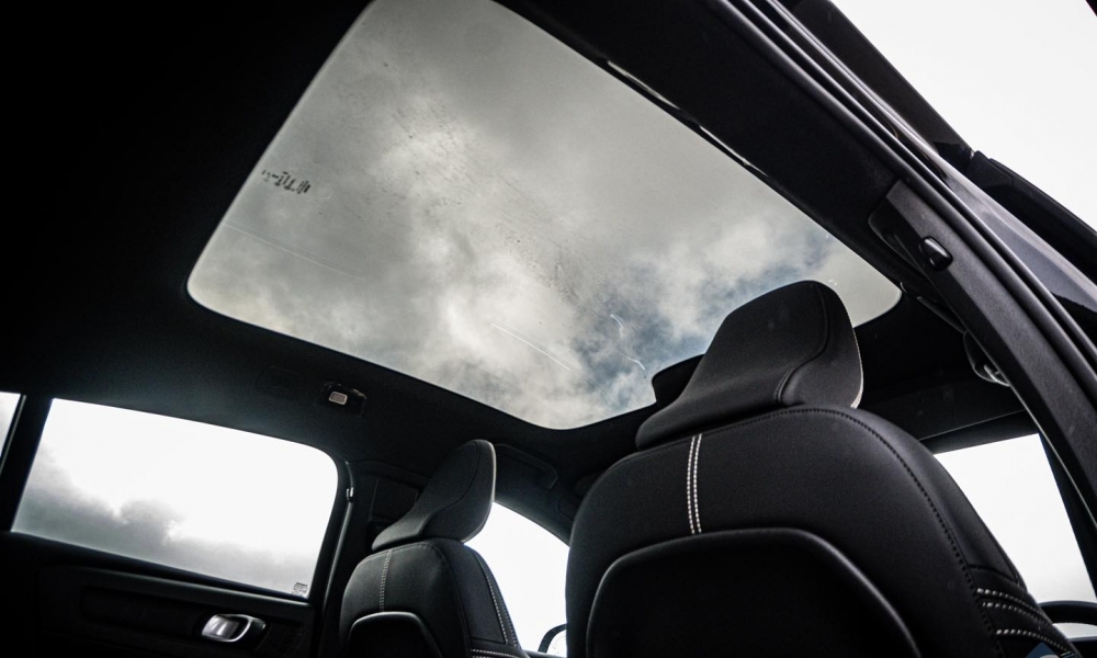 2022 VOLVO C40 photo 14