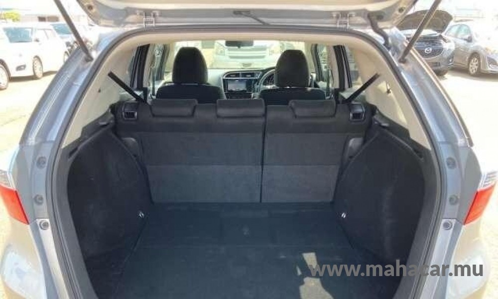 2019 Honda SHUTTLE HYBRID photo 13