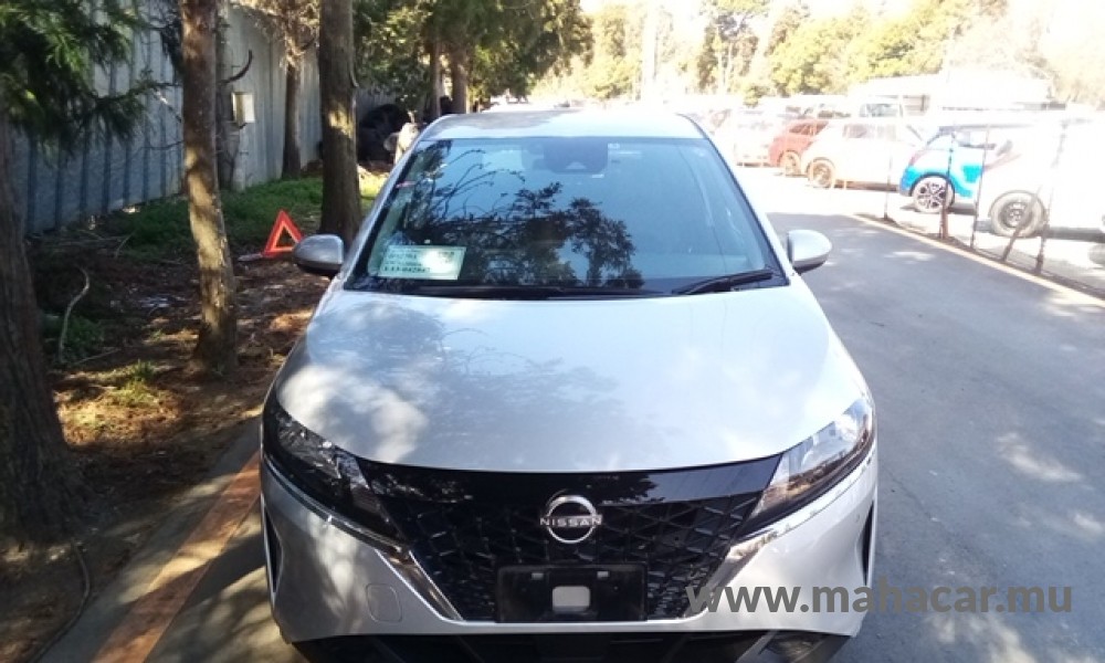 2021 Nissan NOTE E-POWER, Silver