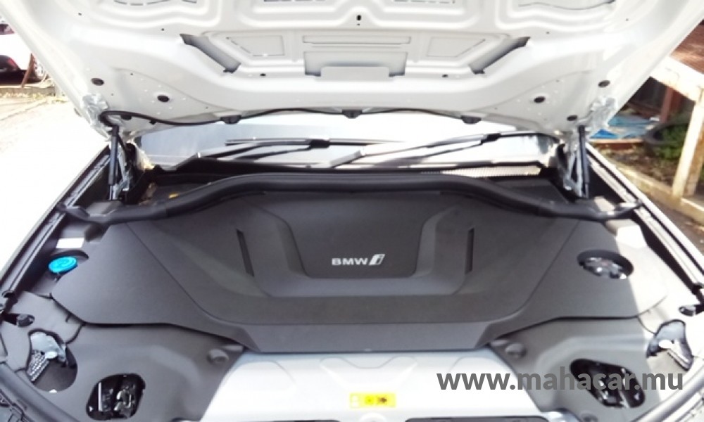 2022 BMW iX3 photo 12
