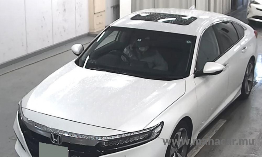 2020 Honda Accord, White