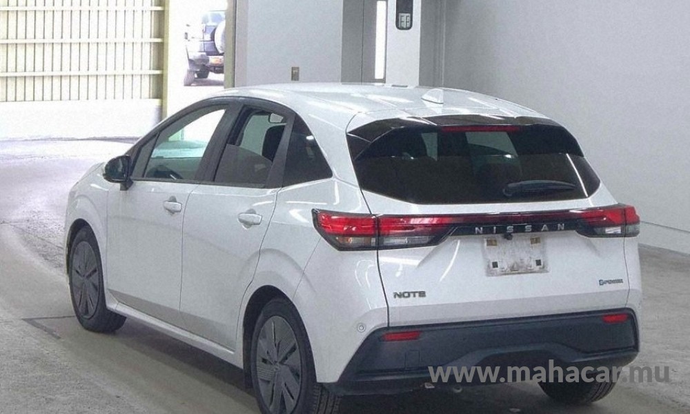 2022 Nissan NOTE E-POWER photo 5