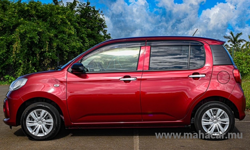 2021 Toyota Passo X photo 7