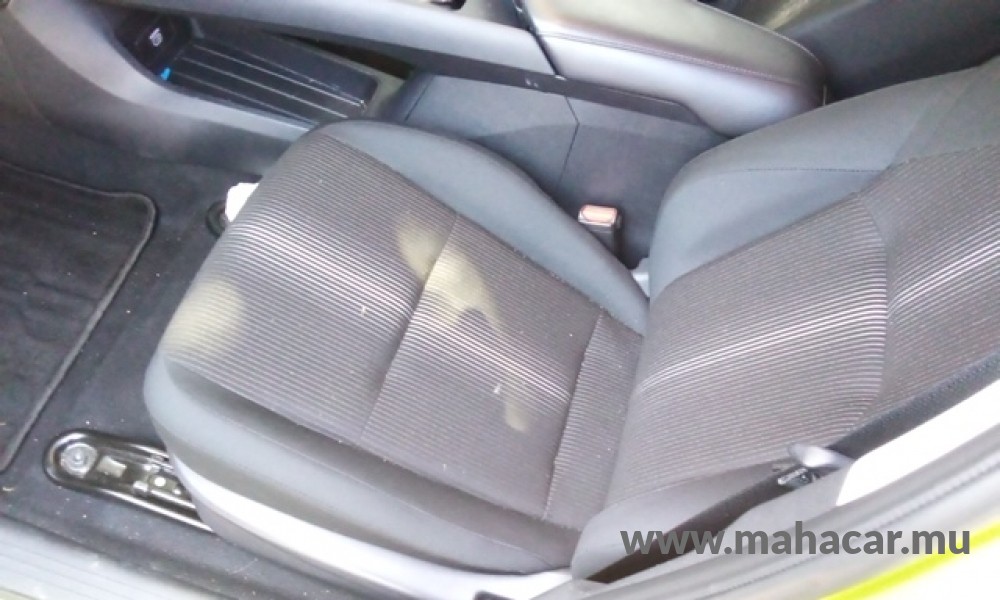 2021 Nissan NOTE E-POWER photo 11