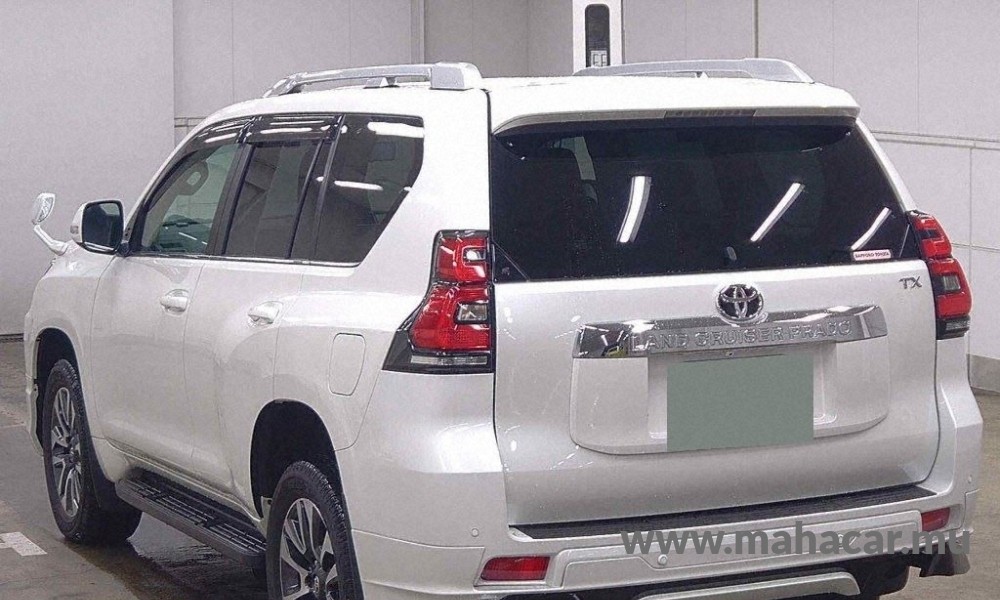 2023 Toyota Land Cruiser  Prado photo 9