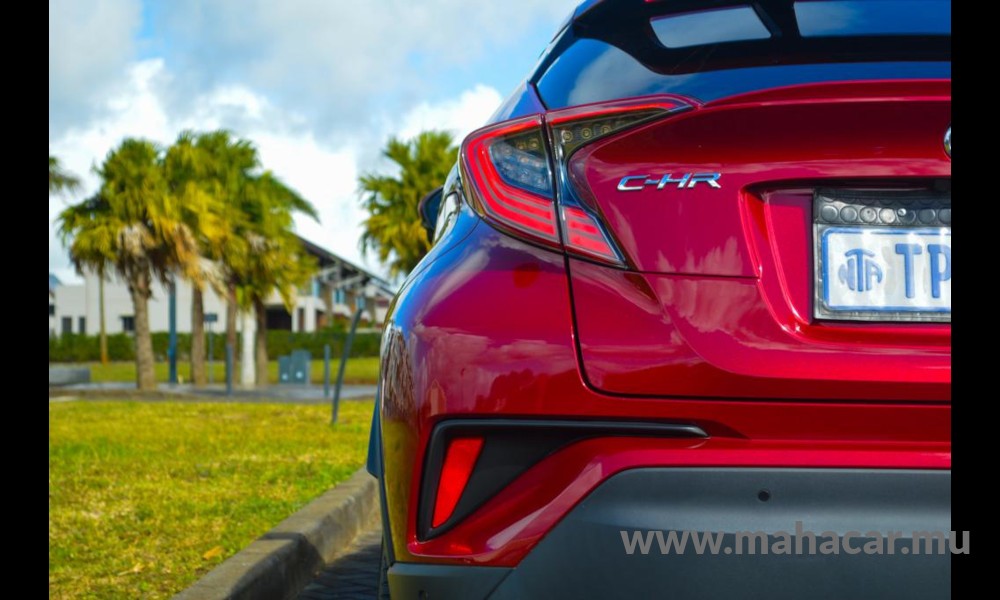 2019 Toyota CHR photo 11