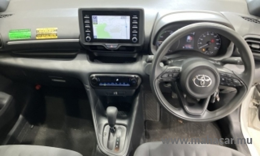 2021 Toyota Yaris photo 4