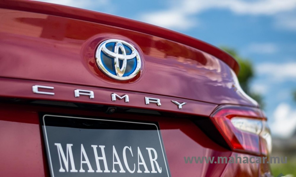 2020 Toyota Camry photo 18