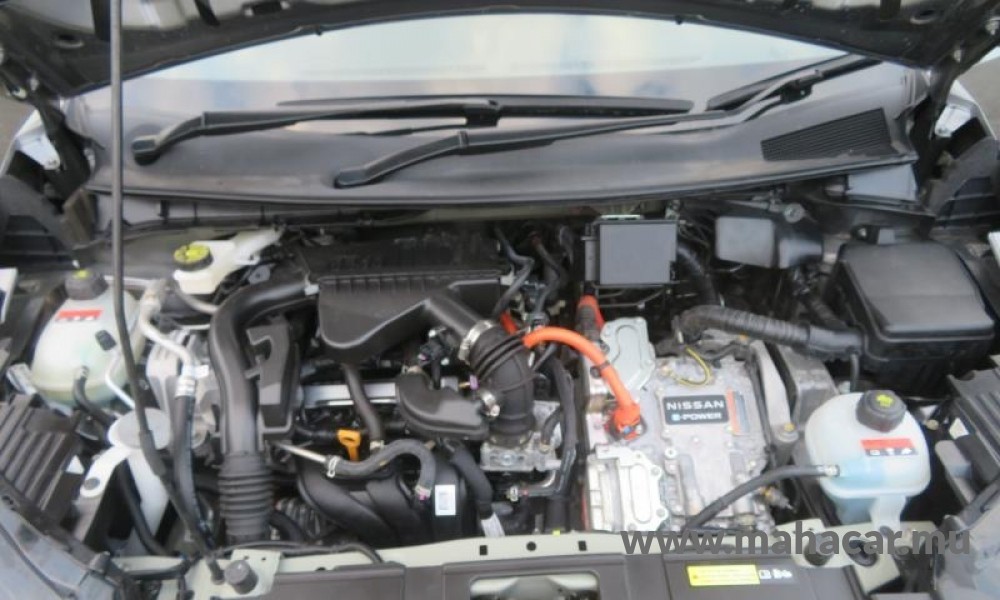 2022 Nissan NOTE E-POWER photo 11