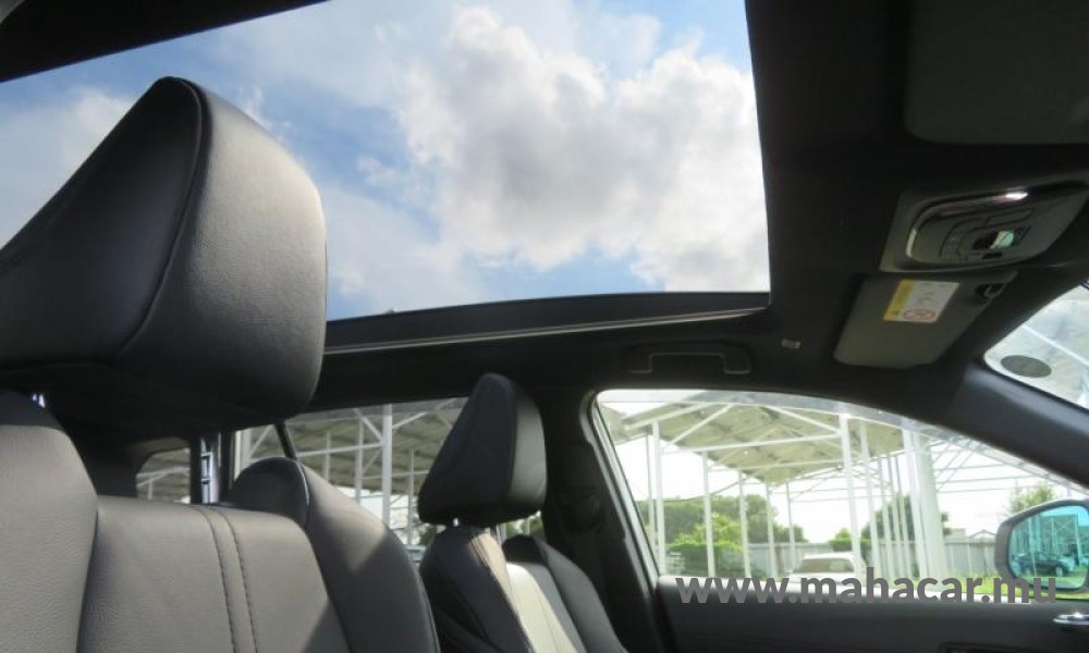 2022 Toyota COROLLA CROSS photo 12