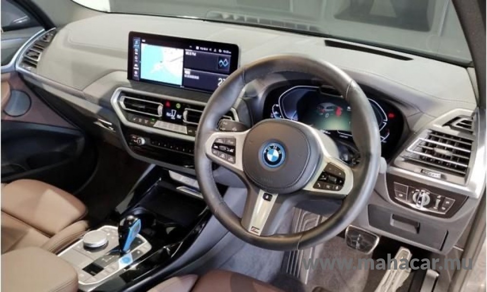 2021 BMW iX3 photo 14