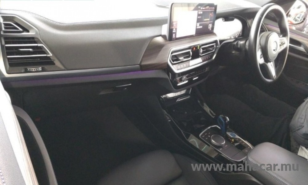 2022 BMW iX3 photo 5
