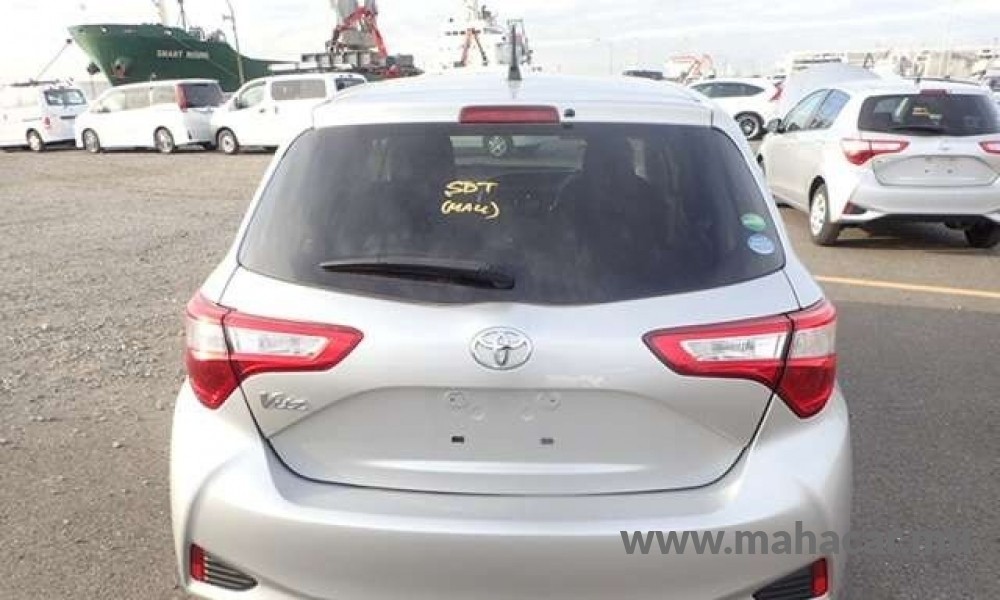 2019 Toyota Vitz photo 5