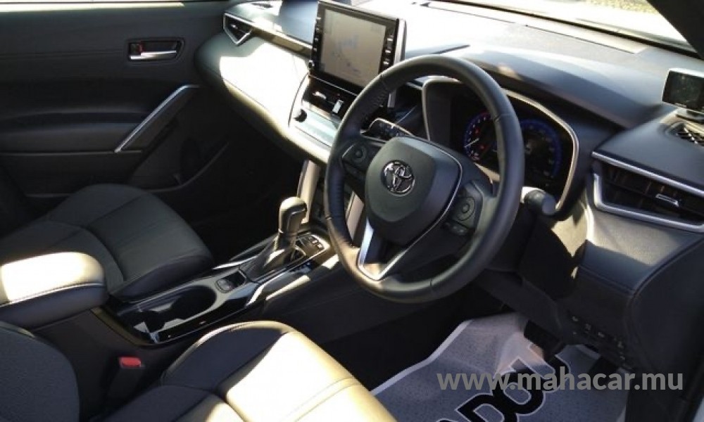 2023 Toyota COROLLA CROSS photo 12