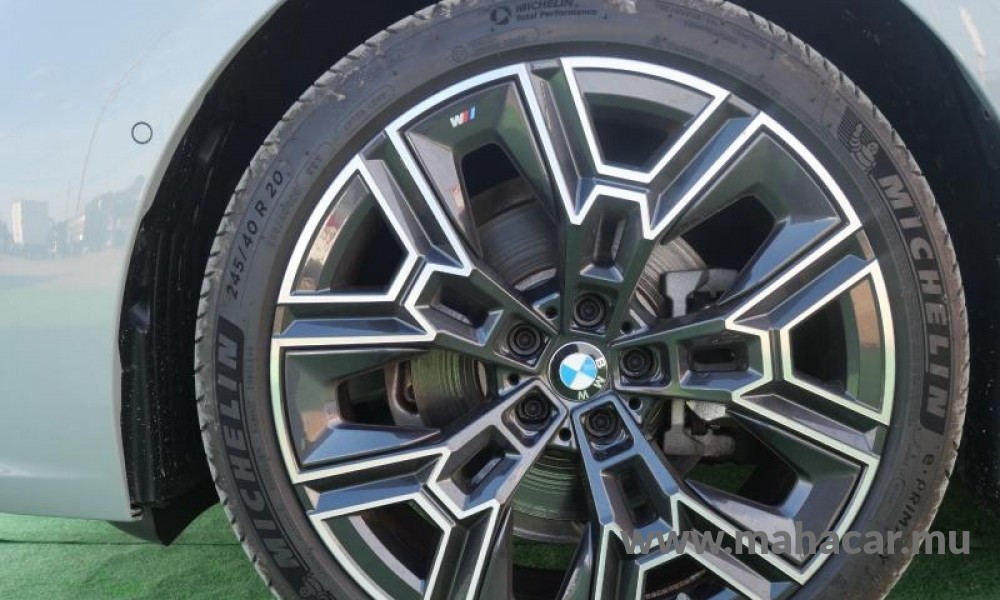 2023 BMW 523i photo 13