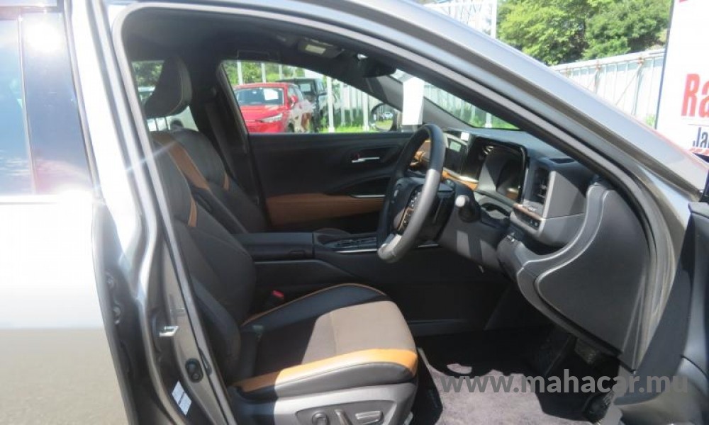 2023 Toyota Crown photo 11