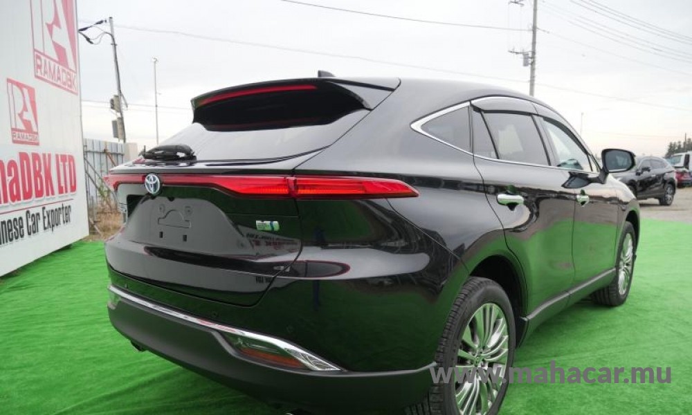 2023 Toyota Harrier photo 2