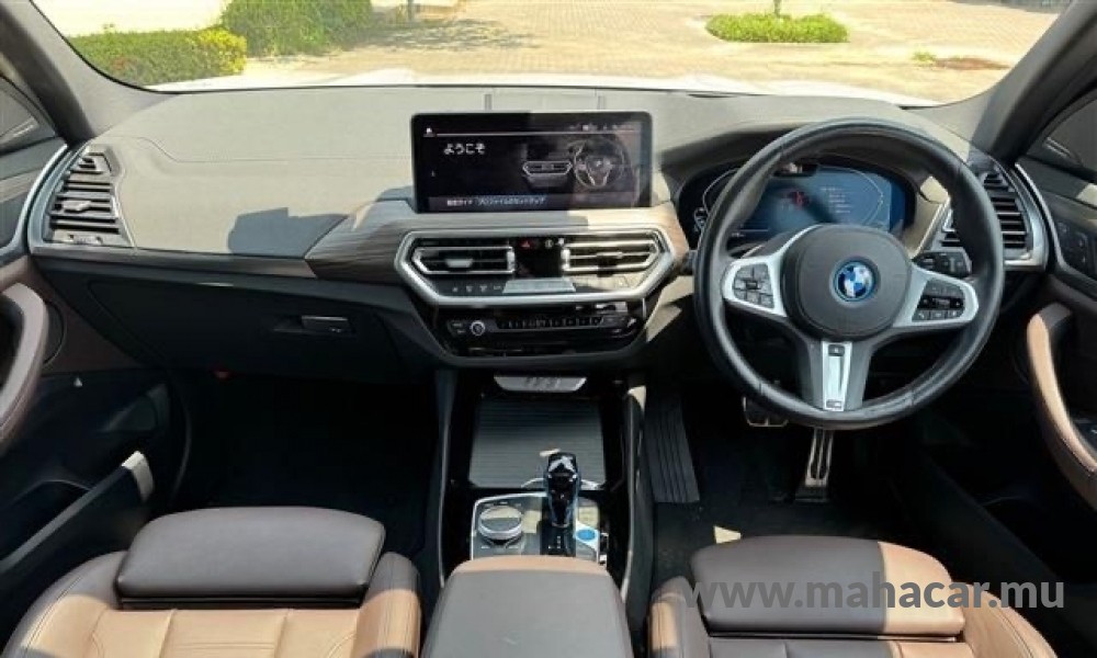 2022 BMW iX3 photo 2