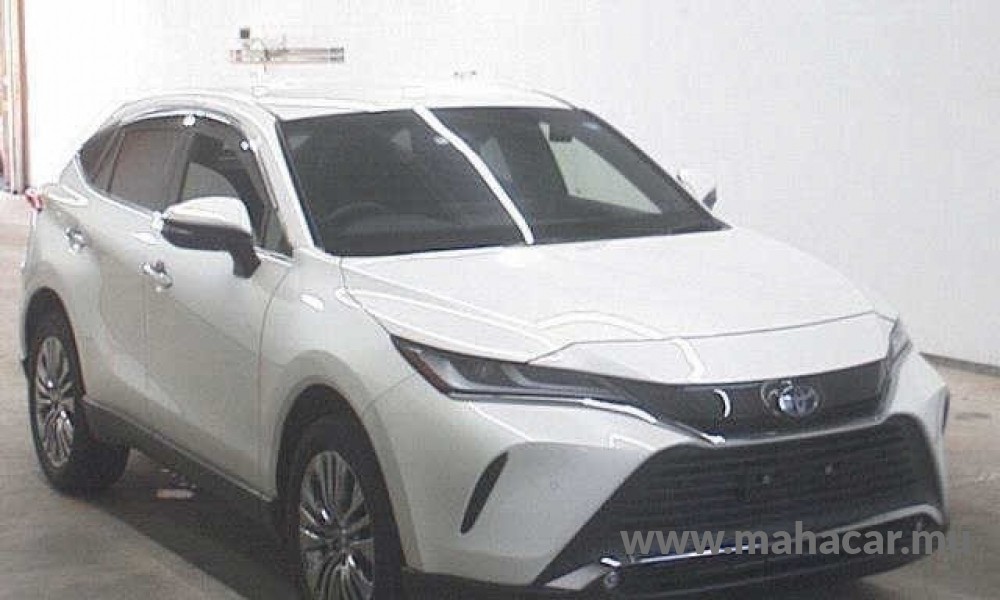 2020 Toyota Harrier photo 2
