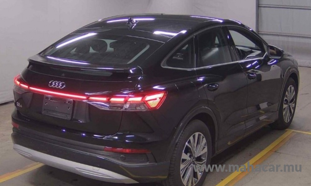 2024 AUDI Q4 photo 4