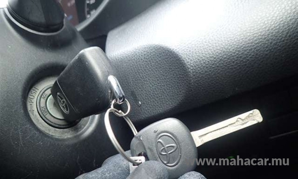 2022 Toyota Yaris Hybrid photo 16