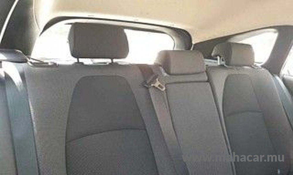 2023 Toyota Corolla Touring photo 9