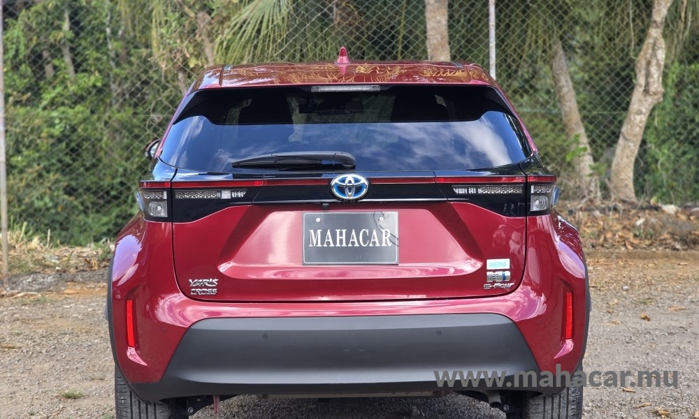 2022 Toyota Yaris Cross Hybrid photo 9