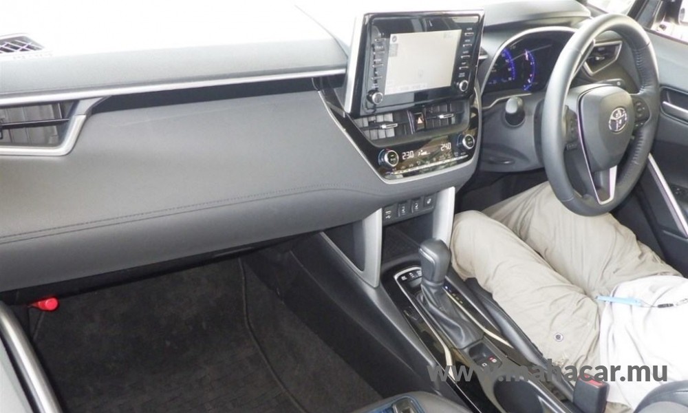 2023 Toyota COROLLA CROSS photo 4