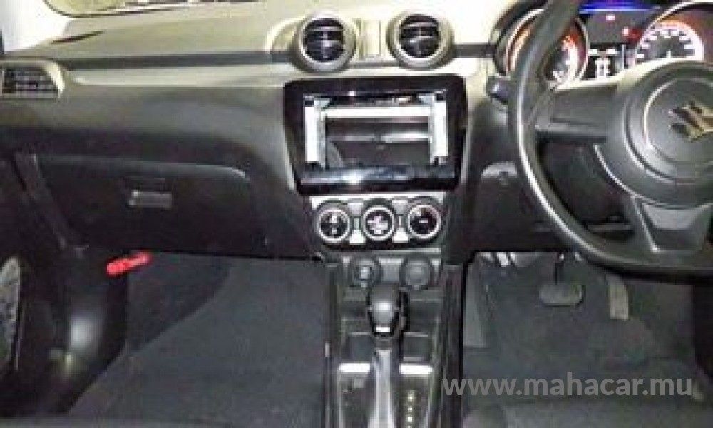 2022 Suzuki Swift photo 5