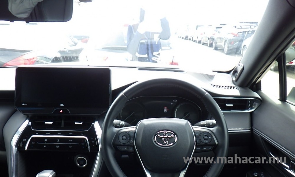 2022 Toyota Harrier photo 8