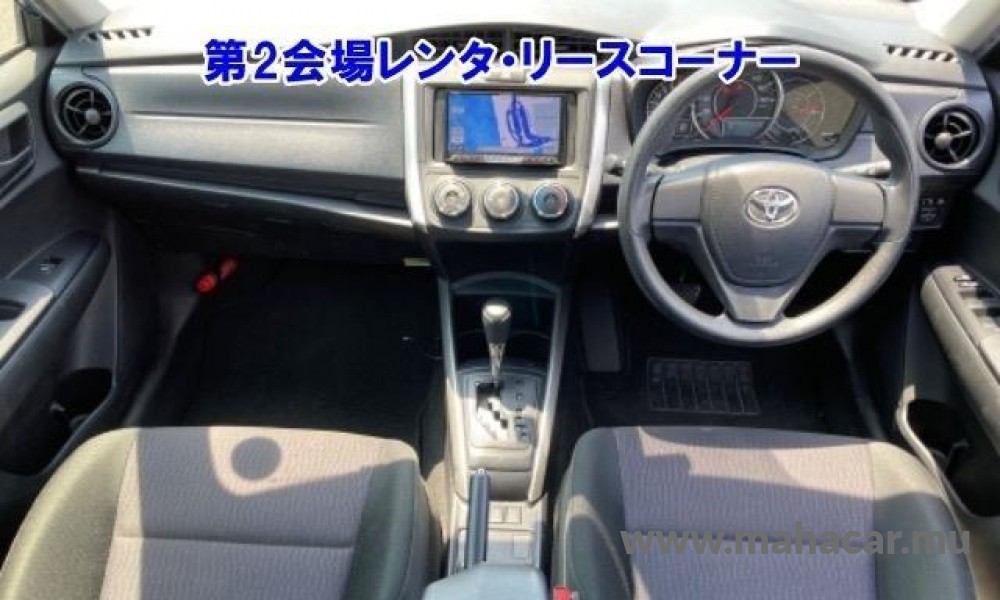 2019 Toyota Corolla Fielder photo 2