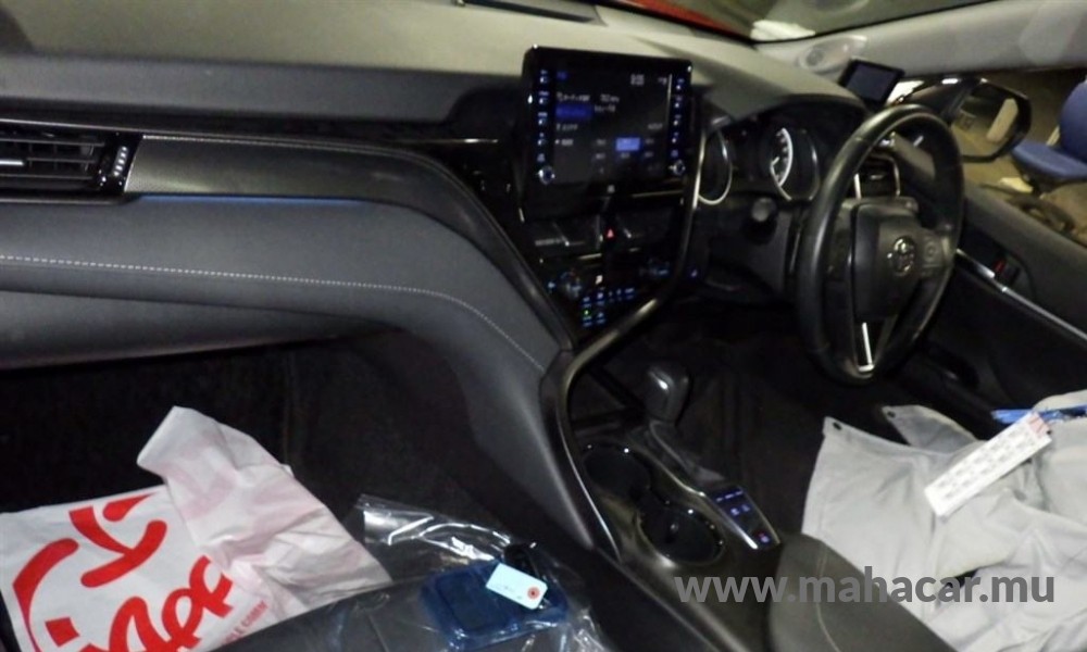 2022 Toyota Camry photo 2